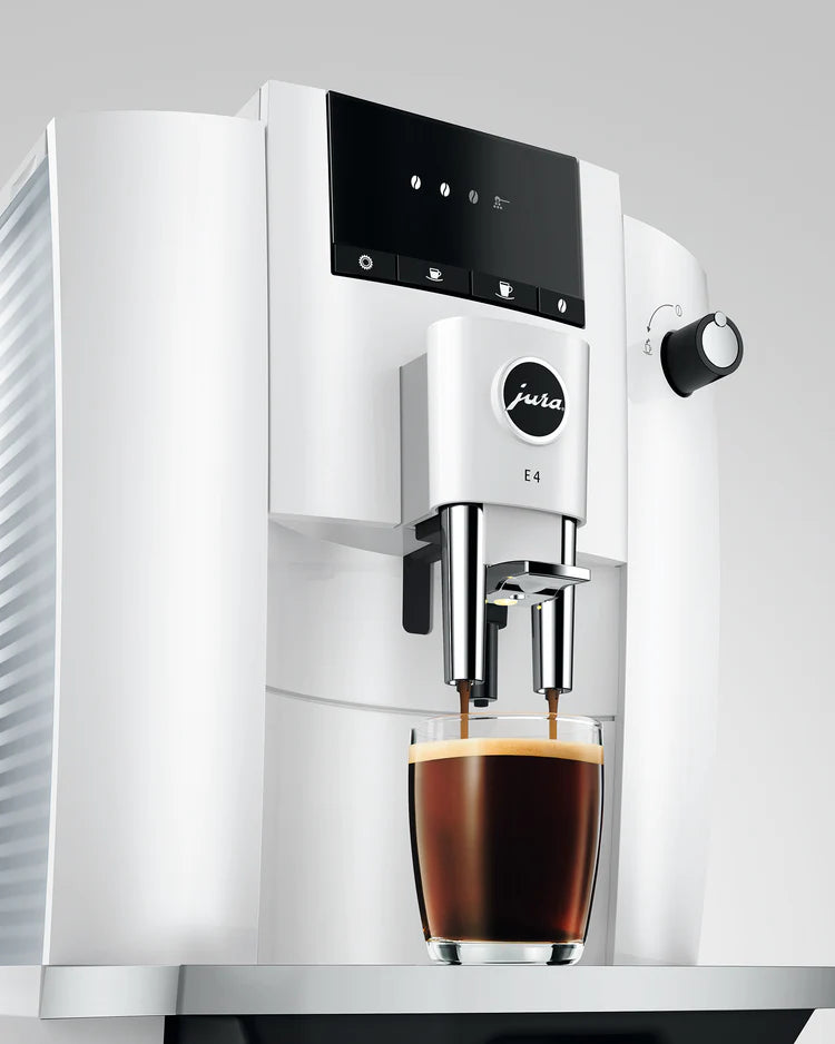 
                  
                    Cafetiere Jura E4
                  
                